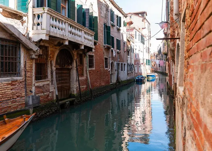 Casa Al Ponte Scudi - 4 Windows On The Canal